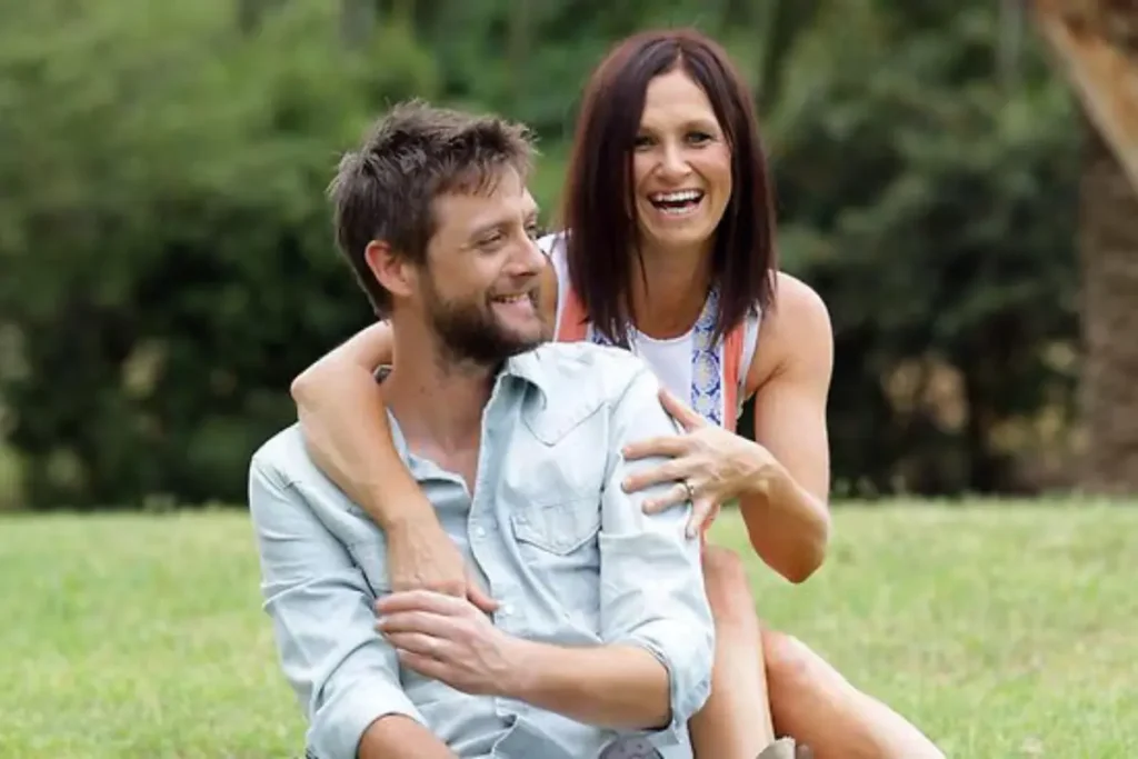 Is Kasey Chambers in a Relationship